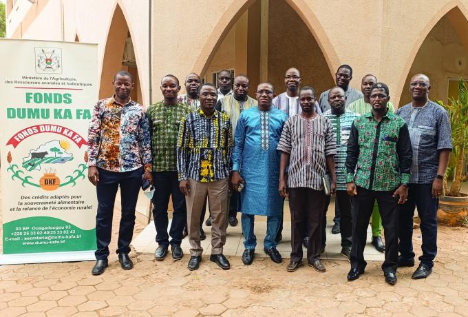 Une ^photo de l'ensemble des administrateurs du fonds DKF